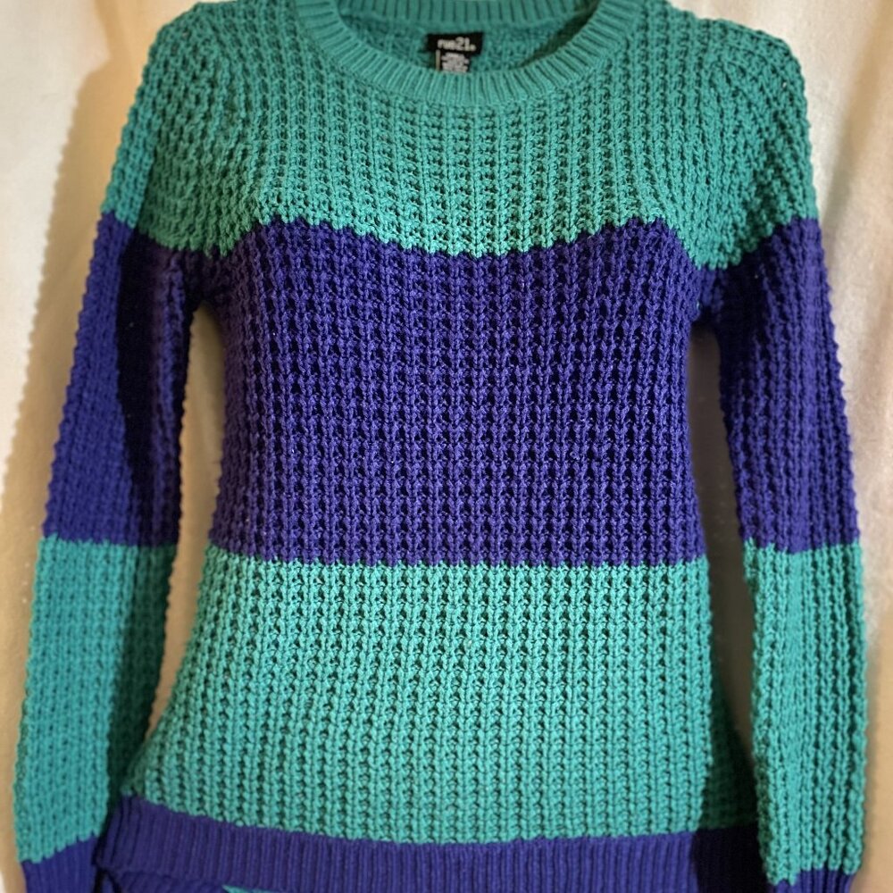 Rue 21 Womens Shirt Size Small Green and Purple